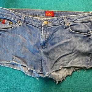 Tilt Jean Shorts